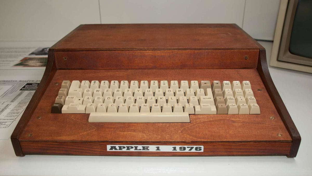 Apple : le 1er modèle d'ordinateur en bois pourrait être vendu à un million $
