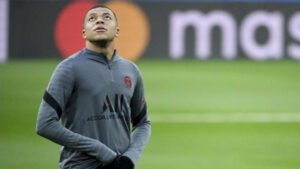 Mbappé au stade Santiago-Bernabeu : spéculations après la publication d'une photo
