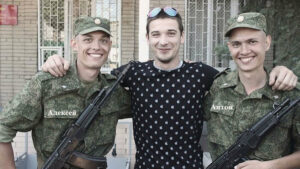 Ukraine : la Russie enterre des frères jumeaux tués le même jour