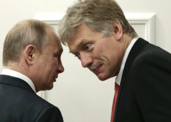 Dmitri Peskov et Poutine (Photo DR)