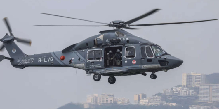 Un hélicoptère de sauvetage du gouvernement de Hong Kong. Photo: Nora Tam