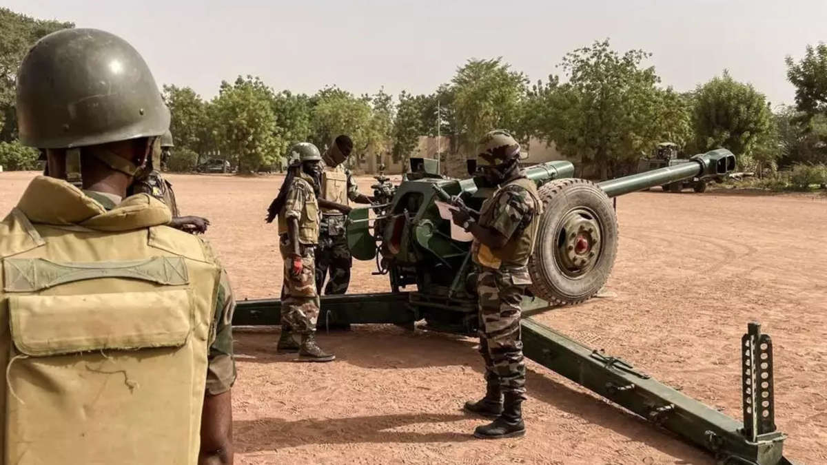 Mali : l'armée repousse une attaque et élimine 10 terroristes (communiqué)