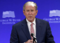 Invasion « injustifiée » : George Bush confond Irak et Ukraine