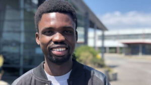 France : un sans-papiers congolais impressionne ses professeurs