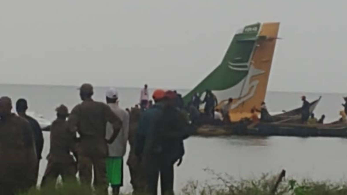 Crash d'un avion de ligne transportant 43 personnes dans un lac en Tanzanie