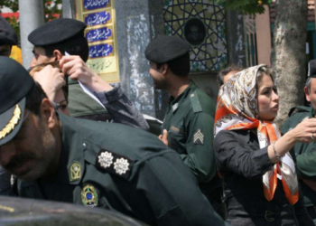 Police Iran (STR/AFP)