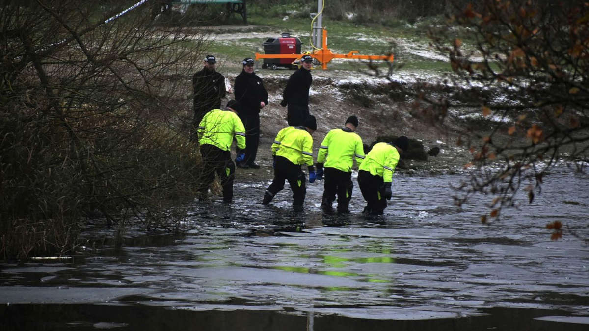 Royaume-Uni: 3 enfants meurent après être tombés dans un lac gelé