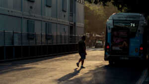 France: un SDF meurt écrasé par un bus, le chauffeur en garde à vue