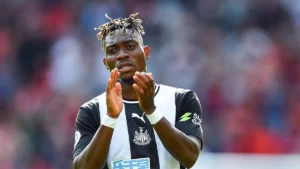 Séisme en Turquie : le footballeur ghanéen Christian Atsu retrouvé mort