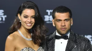 Dani Alves : Son épouse lui apporte son soutien en prison après les rumeurs de divorce