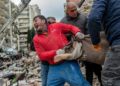 Miracle en Turquie: un bébé retrouvé vivant 128h après le séisme
