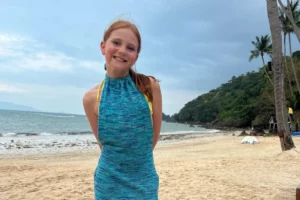Millionnaire à 11 ans, elle se met en semi-retraite pour étudier