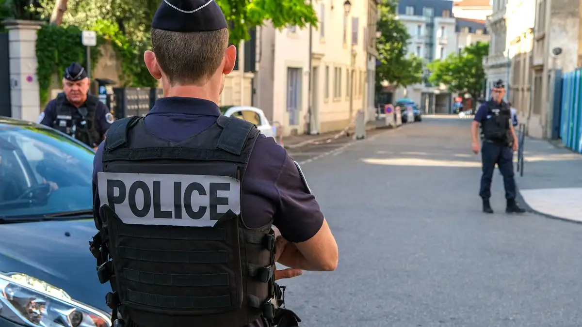 France: un policier tue un homme qui squattait chez sa grand-mère