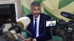 Propos racistes de Kaïs Saïed: le militant algérien Rachid Nekkaz le recadre sèchement