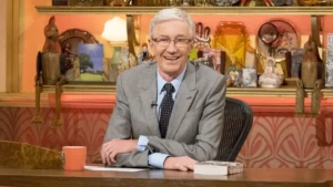 Décès du célèbre présentateur de télévision et comédien Paul O'Grady à 67 ans