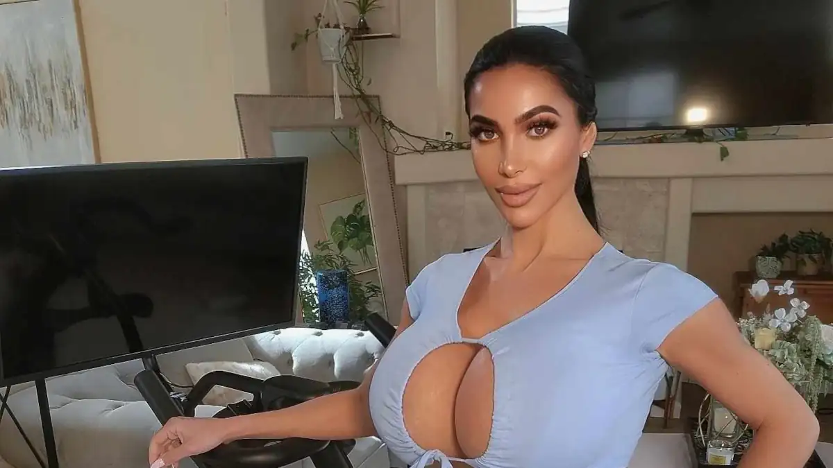 Décès de l'influenceuse Ashten Gourkani sosie de Kim Kardashian après une opération