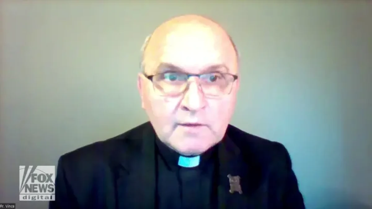 Le prêtre Vincent Lampert (Fox News)