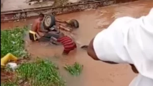 Nigeria: une voiture plonge dans une rivière, deux morts (vidéo)