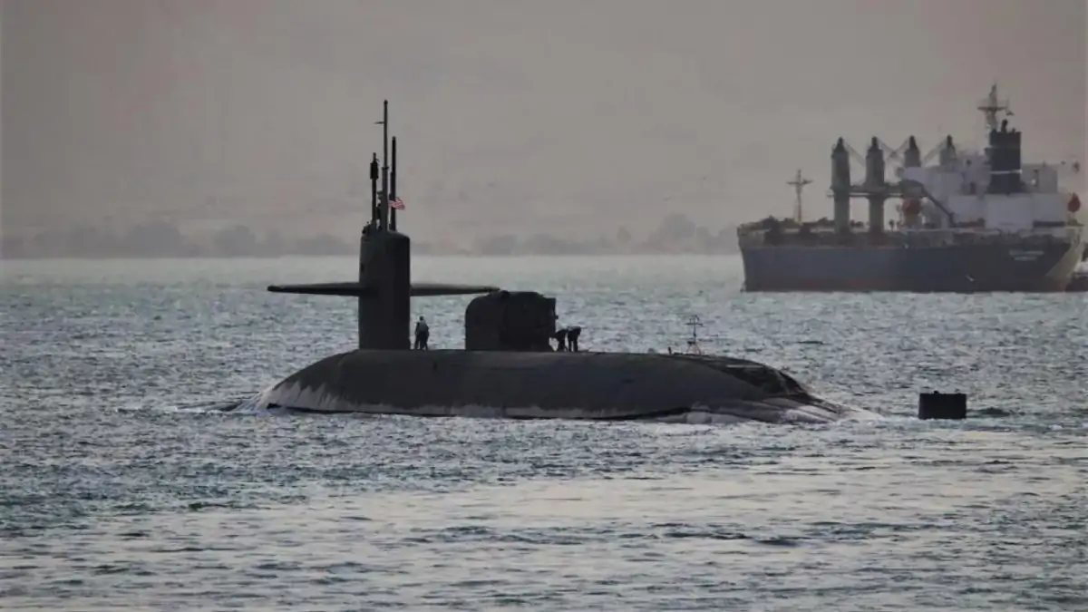 L'Iran dit avoir forcé un sous-marin américain à faire surface, les USA nient