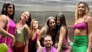 Arthur O Urso, polyamoureux aux six épouses, dépense 110 000 $ pour un lit géant