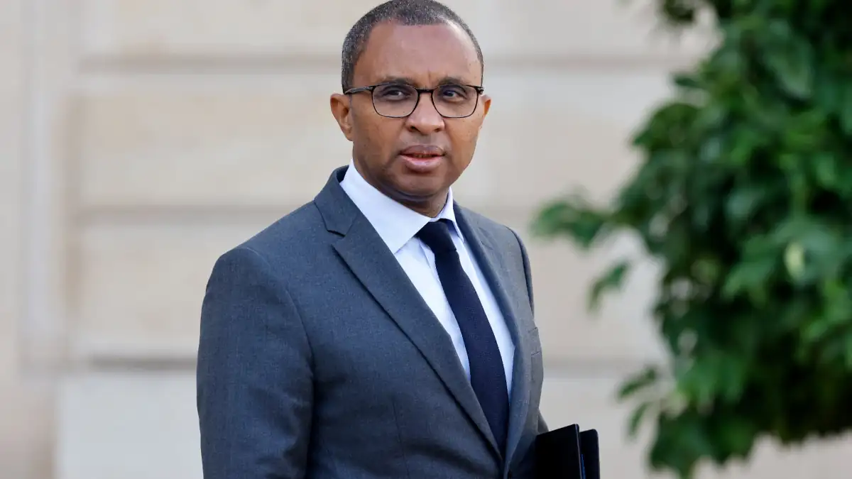 Politique africaine de la France : un prof agrégé sanctionné après des critiques ?