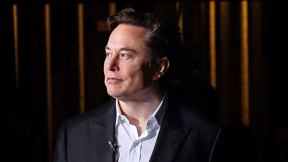 La vengeance d'Elon Musk contre son ex-allié et son concurrent