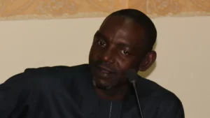 Des milliardaires dont le demi-frère d'un célèbre milliardaire remportent de gros contrats au Nigéria