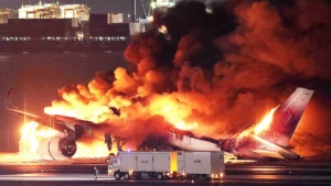 Collision d'Avions : 5 morts au Japon