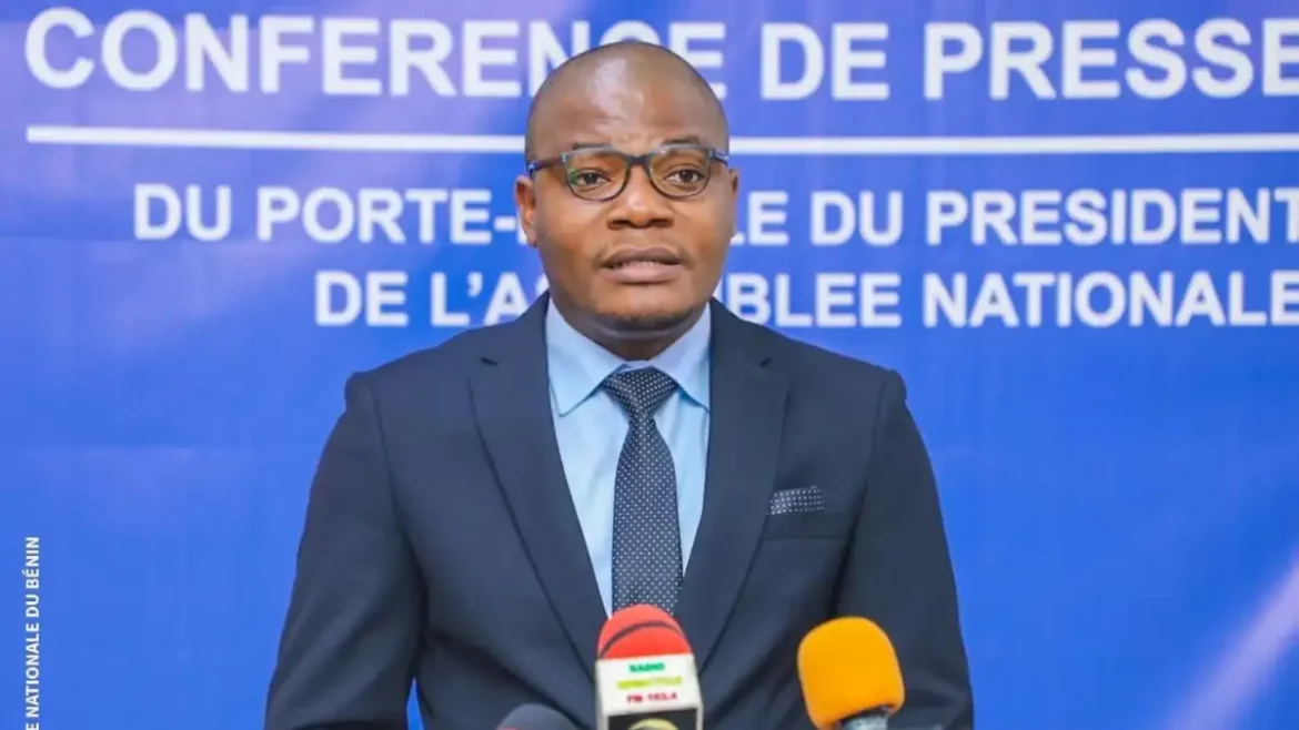 Révision de la constitution au Bénin : le porte-parole de Vlavonou clarifie ses propos