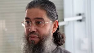 France: expulsé, l'imam Mahjoubi veut déjà revenir