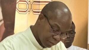 Démocratie en Afrique : Voici ce que le père Raymond Goudjo en dit dans son nouveau livre