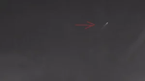 La France survolée par un bolide non identifié ? Des scientifiques alertent (vidéo)