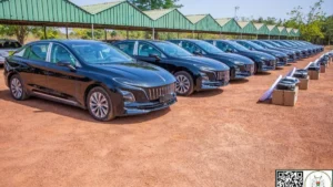 Afrique: un groupe chinois offre des voitures électriques à ce gouvernement