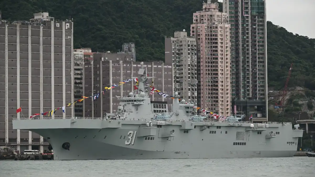 Armement: la Chine expose son dernier bijou à Hong Kong