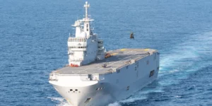 Bénin : Les médias embarquent à bord du porte-hélicoptères amphibie Dixmude