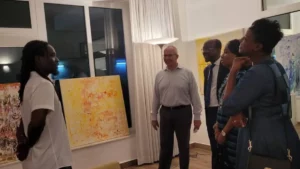 Bénin : L’artiste PUMBA inaugure l'exposition "Voyage" à la résidence de l’ambassadeur allemand