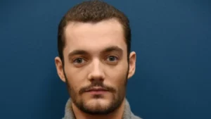Algérie: un fils de Sarkozy crée la polémique, plainte d'une association