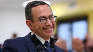 France: les étrangers en situation régulière désormais dans le viseur