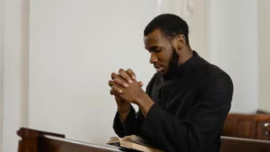 Religion et foi en Dieu : deux réalités complètement différentes et complémentaires
