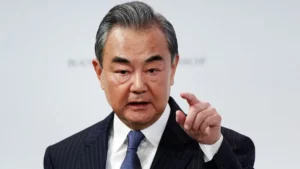 La Chine réaffirme son alliance avec la Russie et avertit les USA
