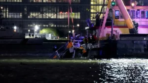 Crash d'avion à New York: tout sur le drame d'un vol touristique