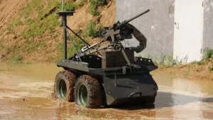 Armement : l'Ukraine dévoile un robot de combat futuriste (vidéo)