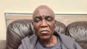 Menacé d’expulsion malgré 38 ans au Royaume-Uni, un Nigérian gagne son procès