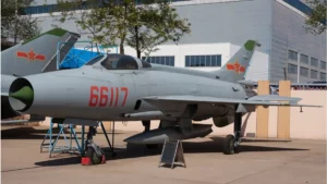 Armement : comment la Chine transforme ses avions déclassés en drones de combat