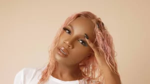 « Wizkid est le meilleur » : la chanteuse Seyi Shay raconte pourquoi il la fascine