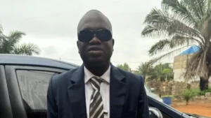 Bénin : Un non-voyant enseignant d’université, un triomphe de la résilience