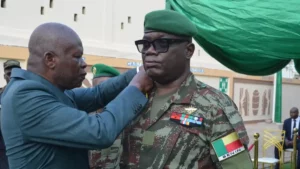 Le chef d’état-major général des Fab, Fructueux Gbaguidi, a été élevé au grade de général de corps d’armée