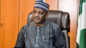 Nigeria : 75 ans de prison pour l'ex-ministre de l'Énergie Saleh Mamman, condamné pour blanchiment