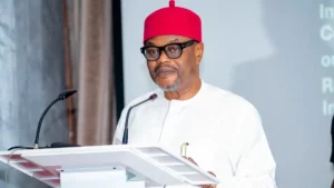 Nigeria : l'ex-ministre Uche Nnaji arrêté pour une affaire de faux diplômes