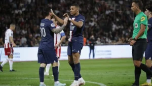 Lionel Messi et Kylian Mbappé au PSG